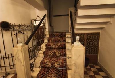 De inchiriat: casa spatioasa cu terasa si garaj – Domenii - 4