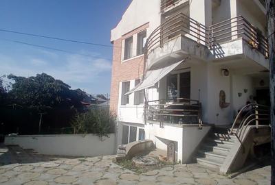 Casa S+P+1+pod 190mp utili / Teren 675mp Stradal - 11