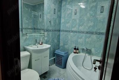 Apartament cu 3 camere semidecomandat, mobilat în Panduri - 4