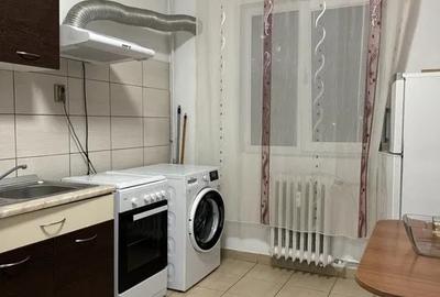 Apartament cu 1 camera, decomandat, etajul 3/10, zona Podu Ros - 2