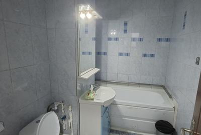 Apartament cu 3 camere decomandat în Sud - 7