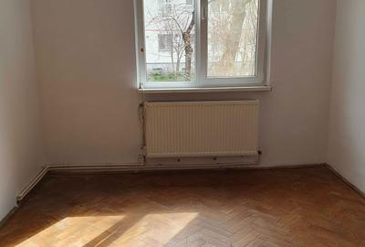 Garsonieră decomandată în Mărăței - 7