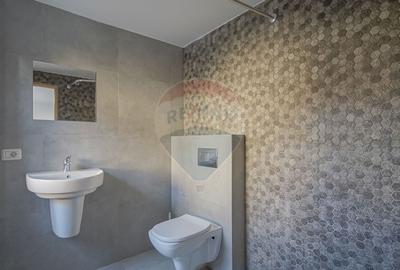 Casă cu 10 camere cu Teren 340 Mp în Florilor - 23