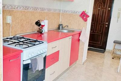 Apartament cu 2 camere decomandat în Eroii Revoluției - 1