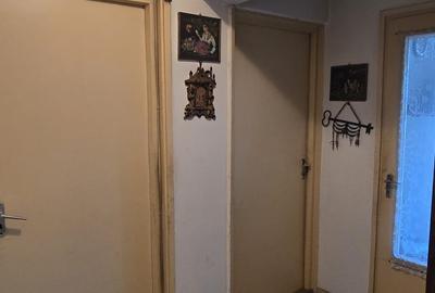 OLTENITEI-Pta SUDULUI, 2 camere, decomandate, 6/10, libere, 75000 euro OLTENITEI-Pta SUDULUI, 2 camere, decomandate, 6/10, libere, 75000 euro - 12