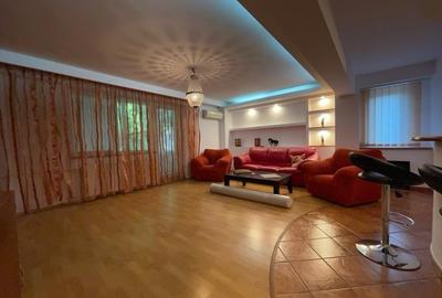 Apartament cu 3 camere decomandat, mobilat în Drumul Taberei