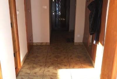Apartament cu 3 camere decomandat, mobilat în Km 4-5 - 6