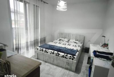 Casă cu Teren 1145 Mp în Cârcea - 2