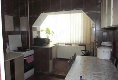 Apartament 3 camere de inchiriat - 3