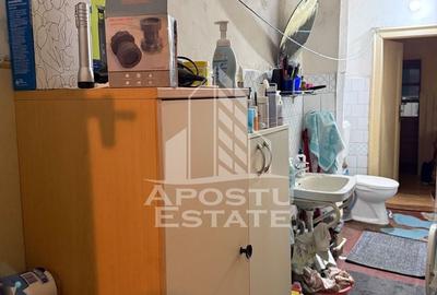 Casă individuală cu 7 camere cu Canalizare în Central - 9