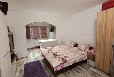 Garsoniera Mobilata, Renovata, zona Podu Ros Jumbo - 1