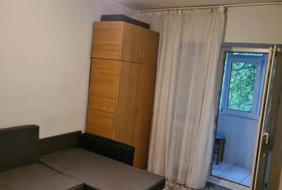 Garsonieră decomandată în CET - 2