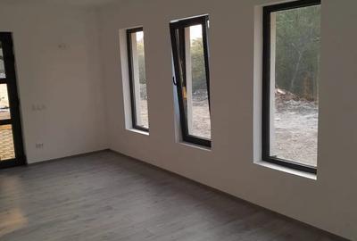 Casa noua, moderna finisaje de calitate, curte amenajata, zona lini?tita Casa noua, moderna finisaje de calitate, curte amenajata, zona lini?tita - 1