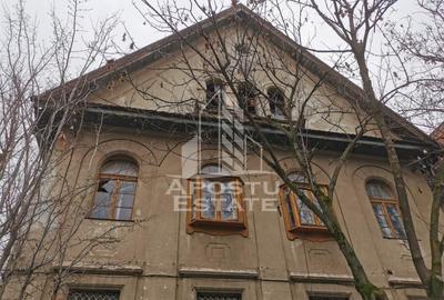 Casă individuală cu 13 camere cu Canalizare în Ultracentral - 3