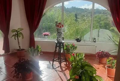 Vand casa in Bran in apropierea partiei de ski cu vedere spre Mtii Piatra Craiului si Bucegi - 1