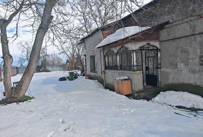Casă cu 3 camere cu Teren 600 Mp în Central - 2