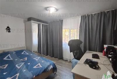 Vila 7 camere- 300 mpu+ curte 2000 mp- Giulesti- Sector 6 - 4