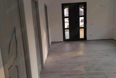 Casa de vanzare , 3.5 km de Mioveni - 3