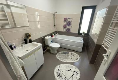 Casă cu 4 camere în Central - 2