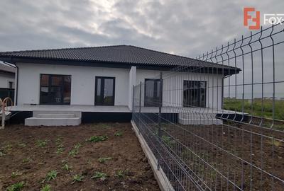 Duplex 3 camere de vanzare in Sacalaz- Zona de Est - 1