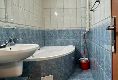 Garsonieră decomandată, mobilată în Vitan - 3