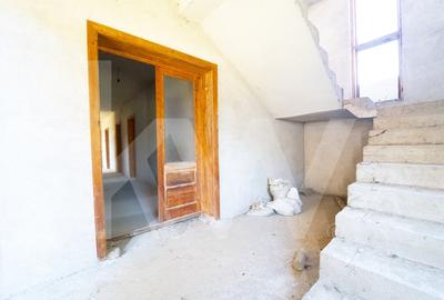 Casa cu personalitate si potential in Sebes – ideala pentru locuinta de familie - 16