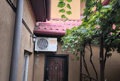 Casa curte zona Bucure?tii Noi/Bazilescu - 4