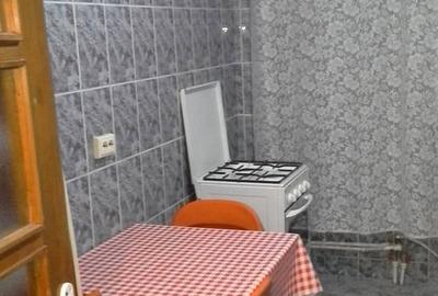 Apartament cu 2 camere decomandat în Piața Nouă