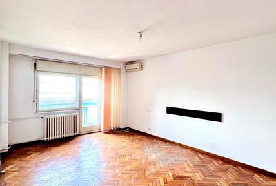Apartament cu 3 camere în P-ța Unirii - 8