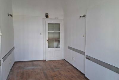 Spațiu comercial, de 18 mp, în Exterior Vest - 3