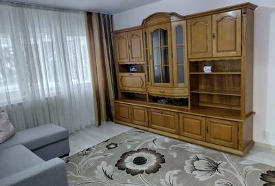 Apartament cu 3 camere semidecomandat în Craiovița Nouă - 4