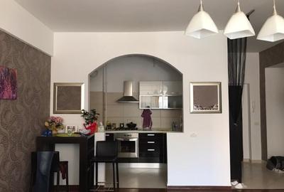 INCHIRIEZ APARTAMENT 2 CAMERE - 4