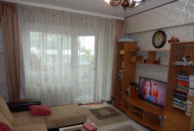 Apartament semidecomandat în Berceni