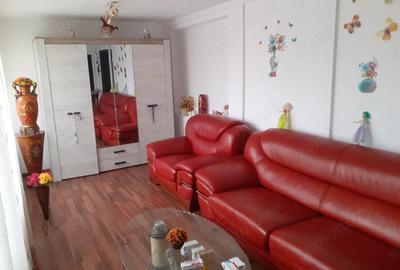 Spațiu comercial, de 800 mp, în Central