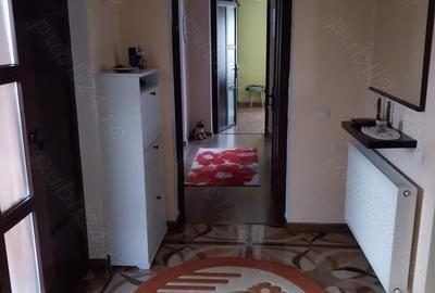 Casă cu 5 camere în Vârfu Dealului - 3