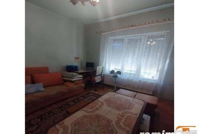 Apart la casa Bogdanestilor , curte, acces cu masina, centrala proprie - 3