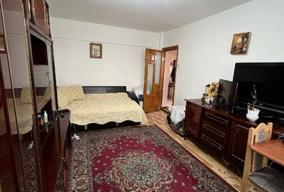 Apartament cu 4 camere decomandat în Central - 8