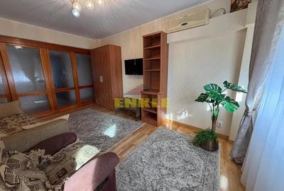 Apartament 4 camere 92 mp utili Zona Bazar - 1
