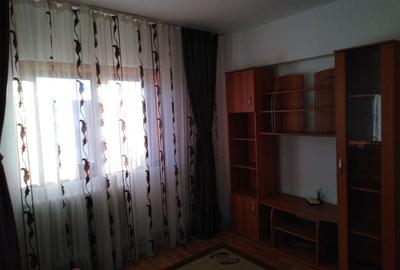 Apartament cu 2 camere decomandat în Debarcader - 1