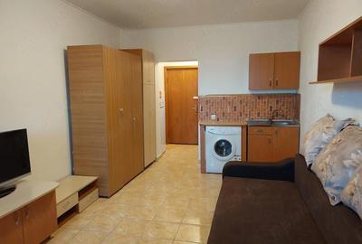 Garsonieră decomandată în Km 4 - 1