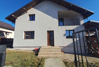 Casă cu 4 camere în Central - 15