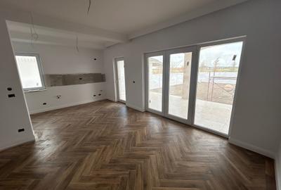 De vanzare duplex la cheie, liber, ocupabil imediat, 4 dormitoare, 3 bai - 2