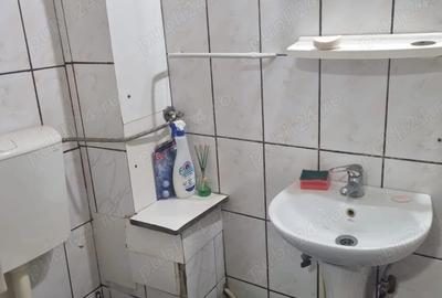 Inchiriez garsoniera - 8