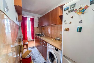 Apartament cu 3 camere semidecomandat în Central - 6