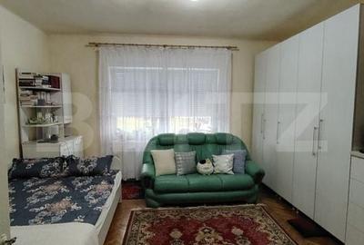 Casă cu 3 camere cu Teren 398 Mp în Central