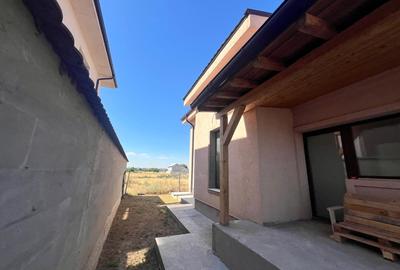 Vila de vanzare in Ovidiu - P+1, teren 470mp Vila de vanzare in Ovidiu - P+1, teren 470mp - 3