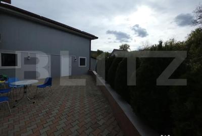 Spațiu comercial, de 308 mp, în Central - 9