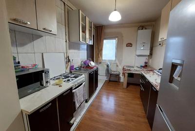 Apartament cu 2 camere decomandat, mobilat în Florești