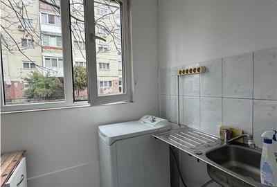 Apartament cu 2 camere decomandat în Rogerius - 4
