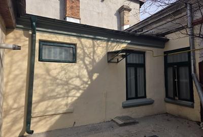 Casă individuală cu 4 camere cu Canalizare în Ultracentral - 4